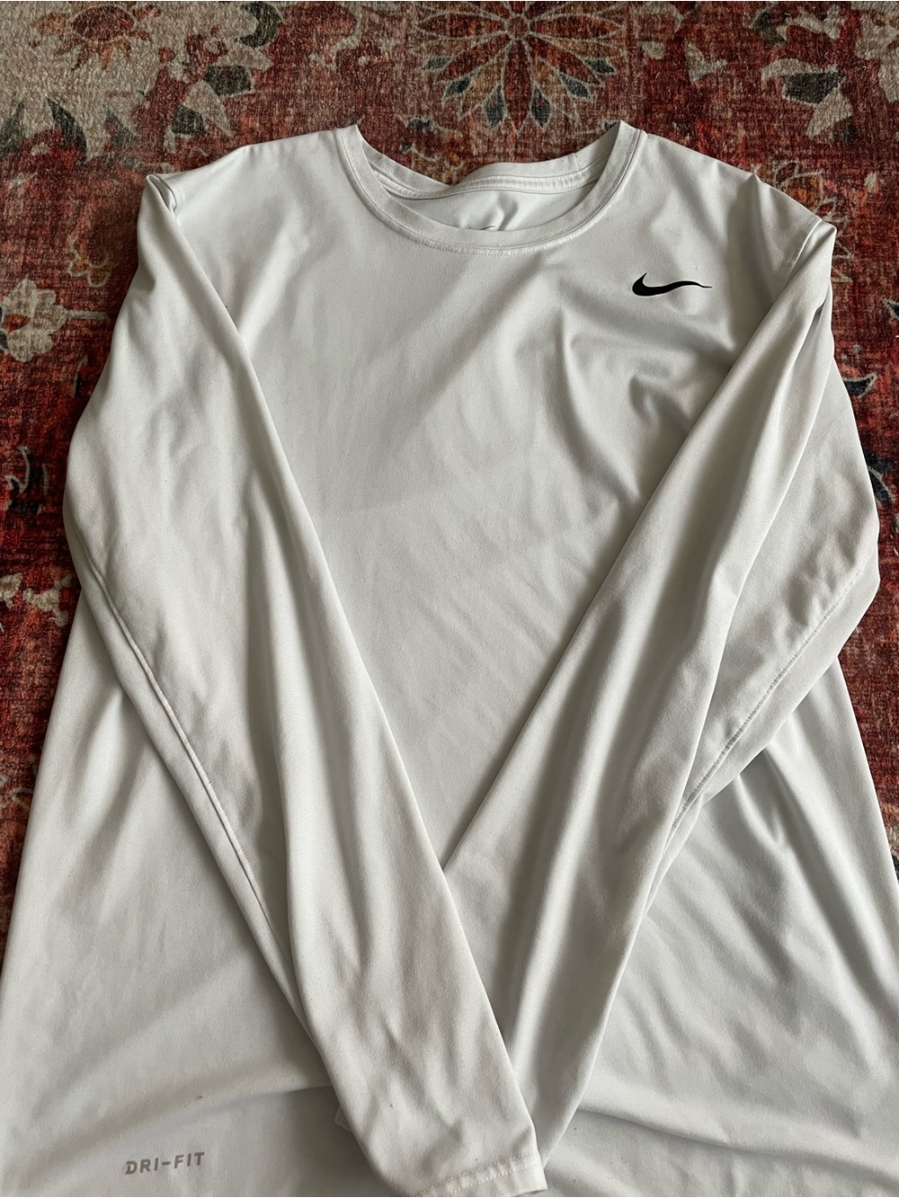 Men’s Medium Nike Dri Fit Long Sleeve